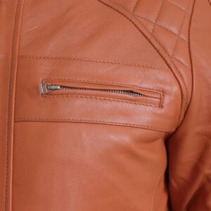 Brązowa skórzana kurtka motocyklowa w stylu vintage z wzorem diamentów